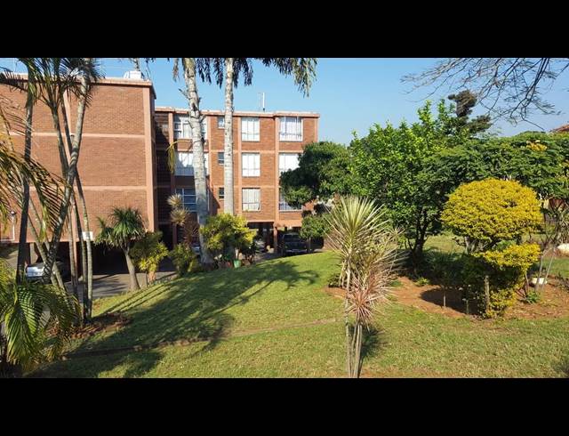 3 BEDROOM FLAT TO LET IN UMBILO